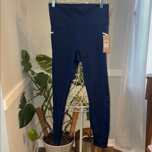 ASICS Cold Weather Legging NWT! Retail $55